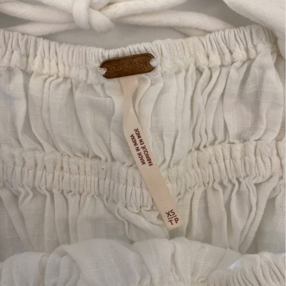 Free People || Phoebe Smocked Puff Sleeve Lace Up Open Back Top White XS - Picture 7 of 8